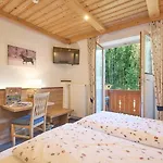 Gaestehaus Sonnenbichl Maison d'hôtes 3*