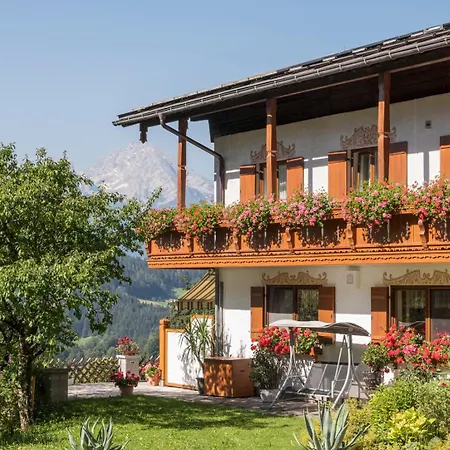 Gaestehaus Sonnenbichl 3*
