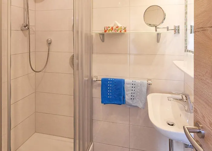 בית הארחה Gaestehaus Sonnenbichl 3*